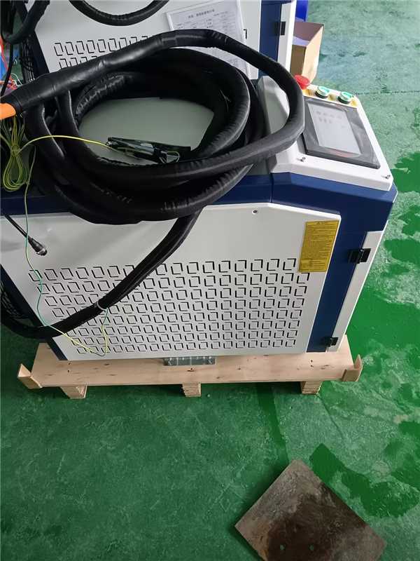 Laser Welding Machine 1500W Handheld - Soldadora Láser Portátil 3 en 1