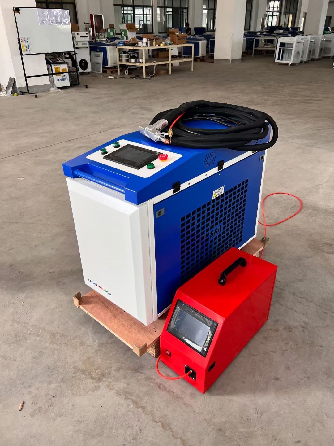 Precio de Fábrica, Máquina de  - Air Cooled Laser Welding Machine 1500W reseña y precio