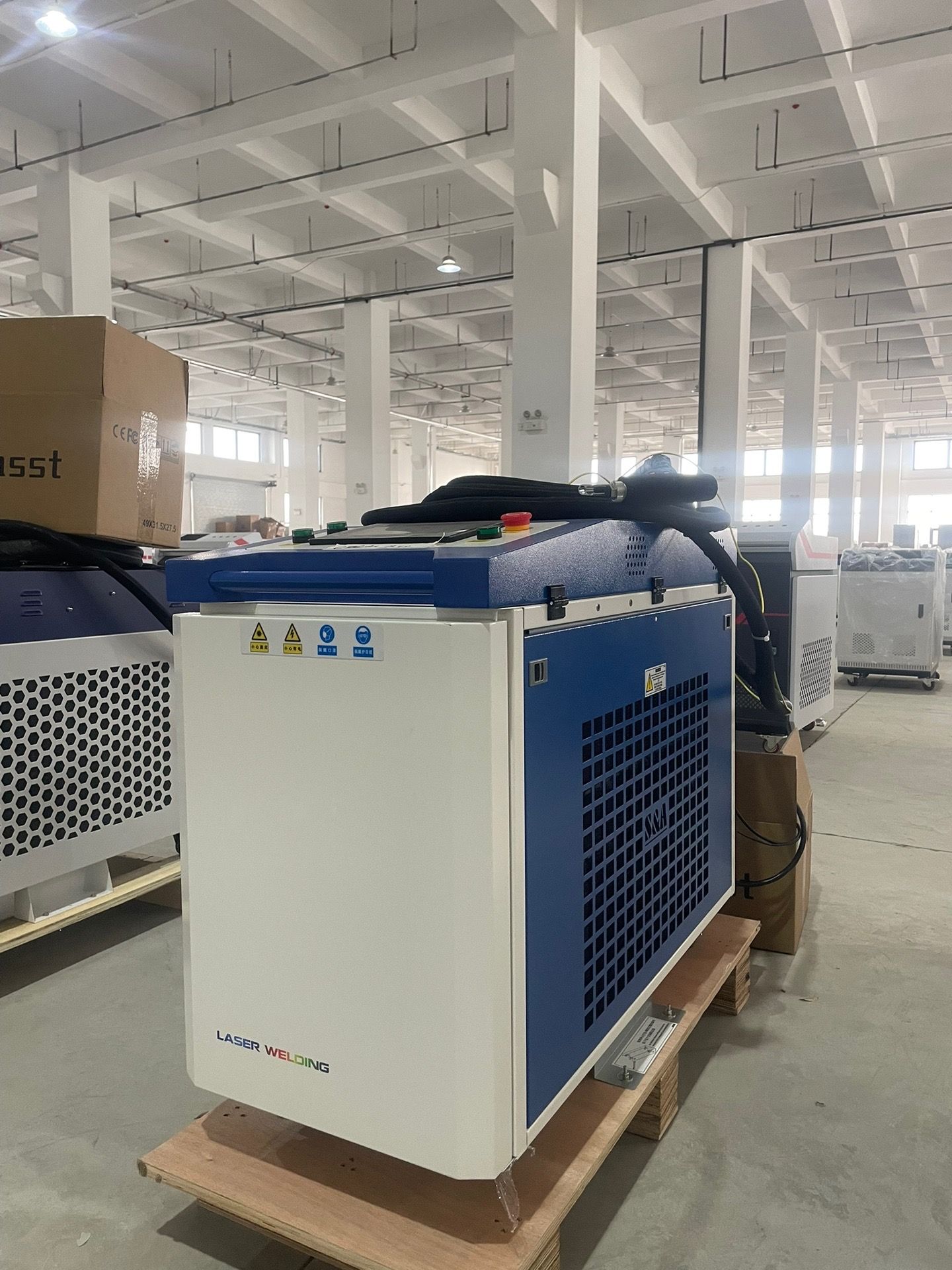 Precio de Fábrica, Máquina de  - Air Cooled Laser Welding Machine 1500W reseña y precio