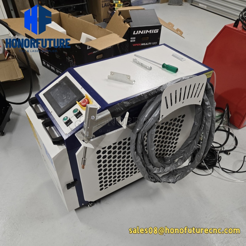 Soldadora Láser Portátil de 15 - Laser Welding Machine 1500W Handheld reseña y precio