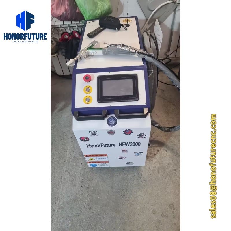 Soldadora Láser Portátil de 15 - Laser Welding Machine 1500W Handheld reseña y precio